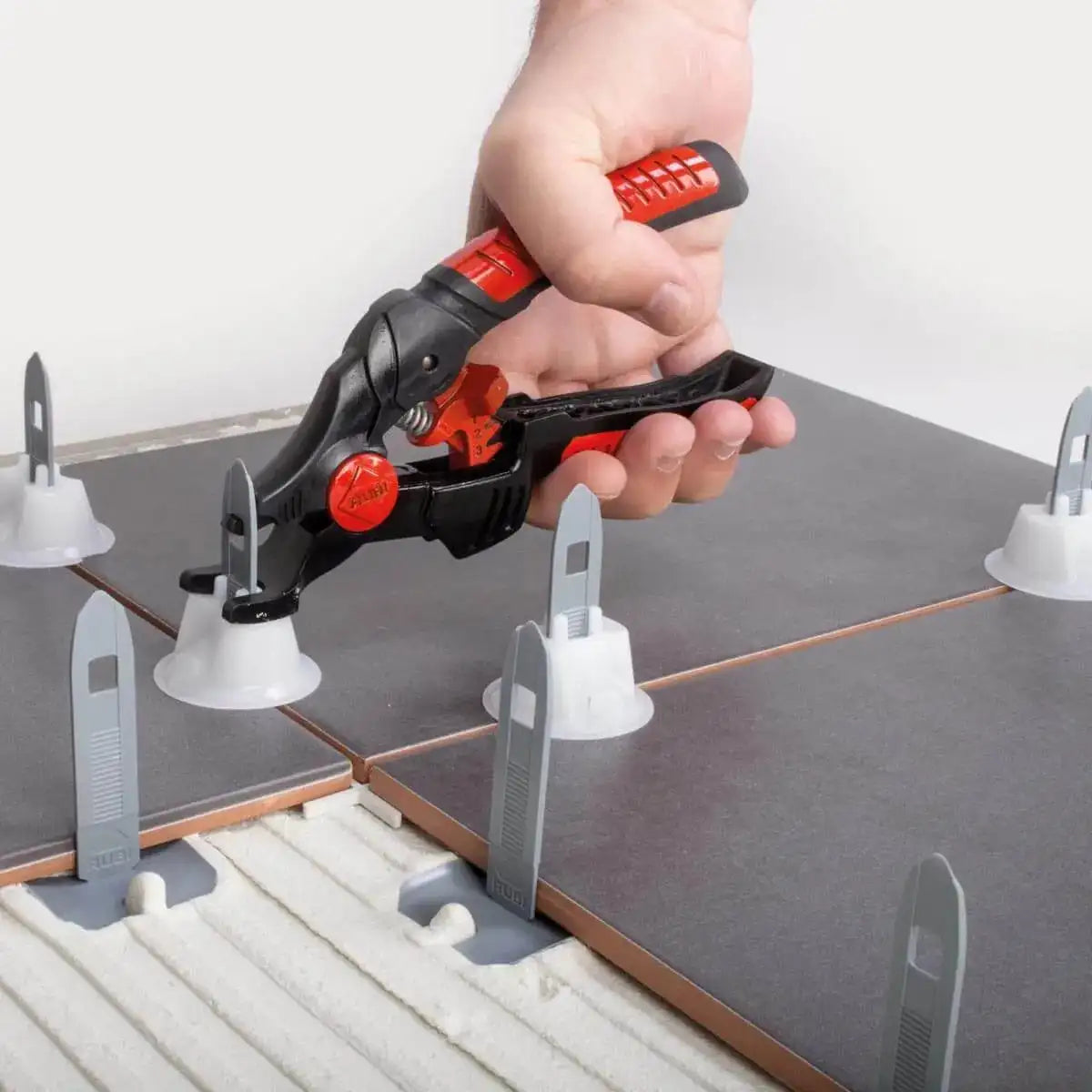 Pressure can be easily adjusted for the different thicknesses of ceramic tile allowing the perfect pressure to be applied