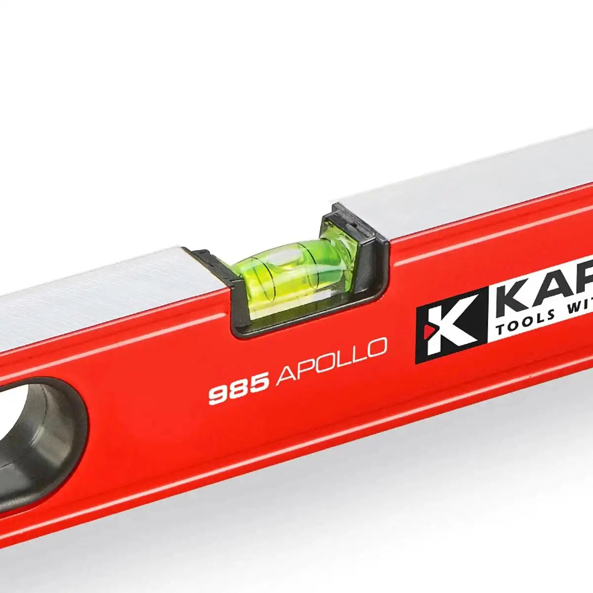 Kapro 985 APOLLO Heavy-Duty Professional Box Level - Level Close-up view