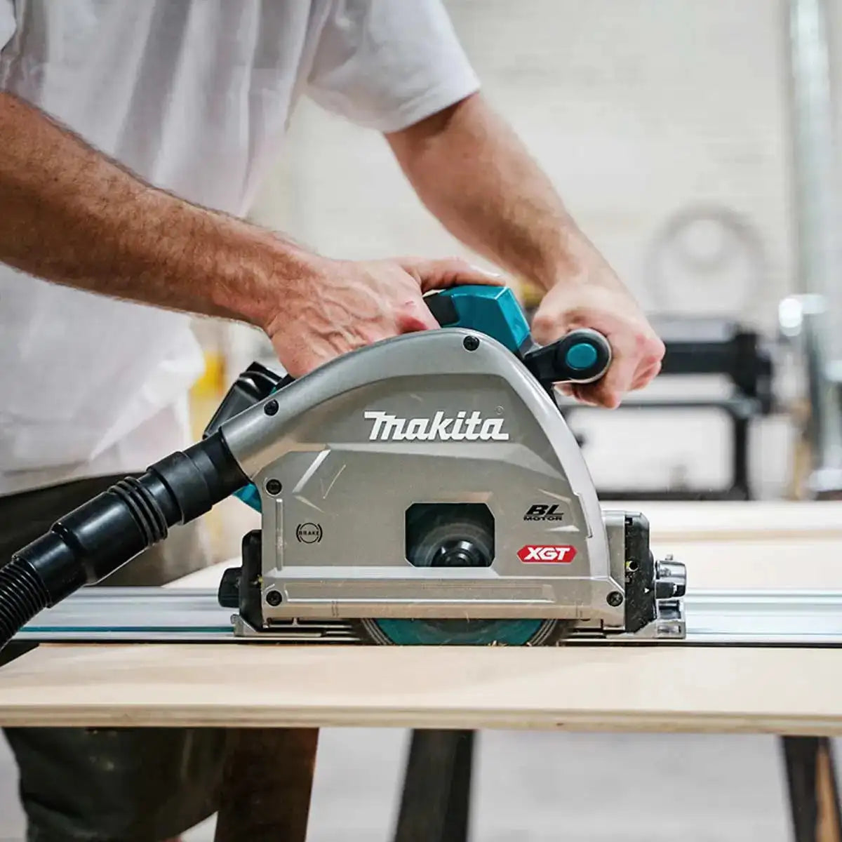 Makita Cordless 6 1 2 Plunge Circular Saw Kit